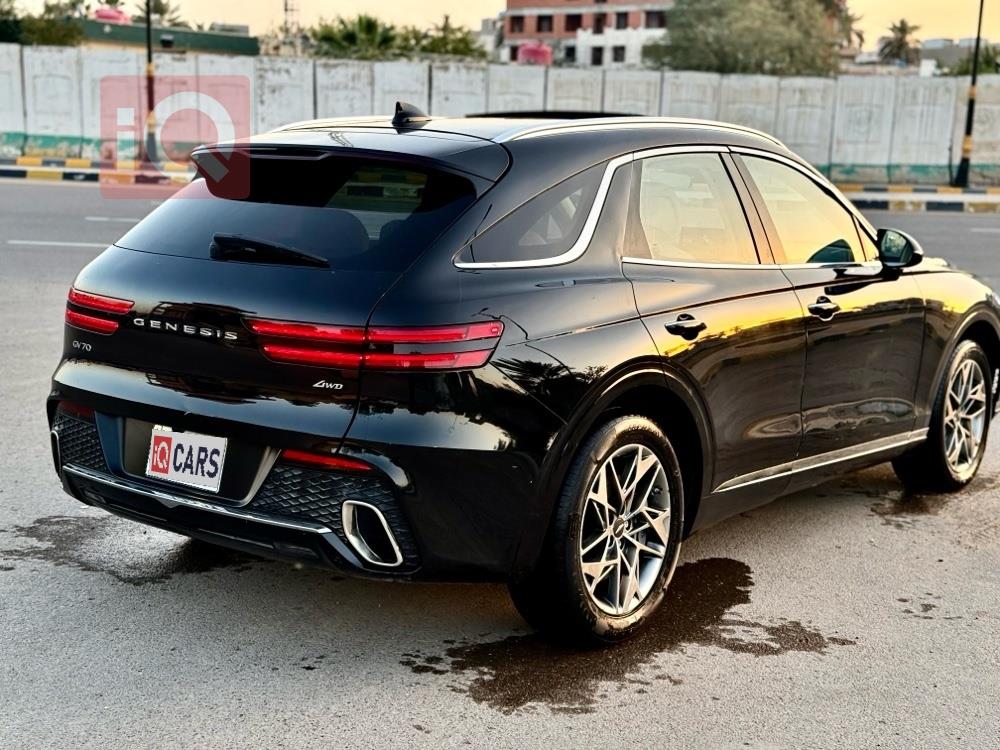 جنسس GV70